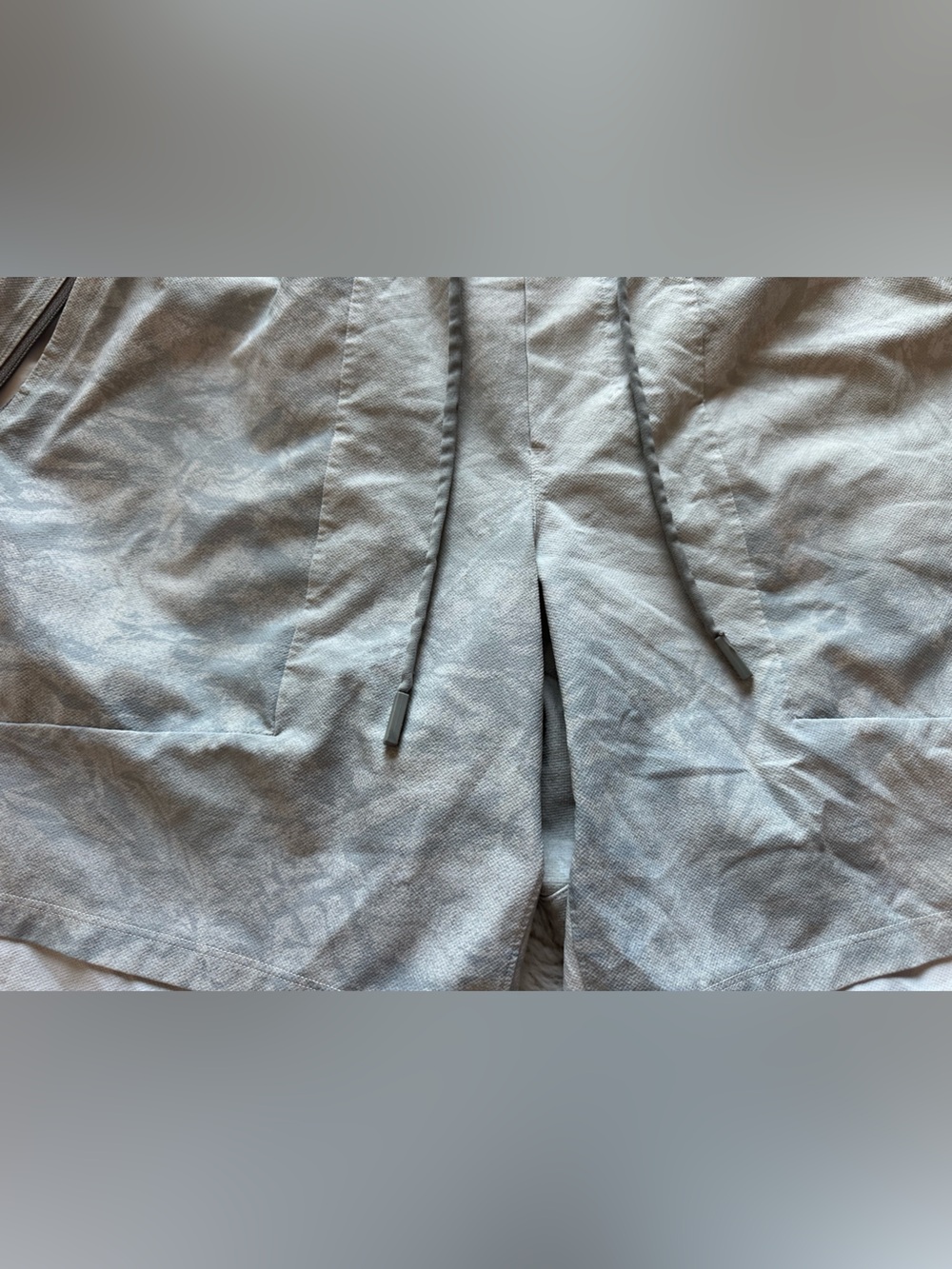 lululemon athletica Men's Heather Gray Athletic Shorts - Picture 4 of 8